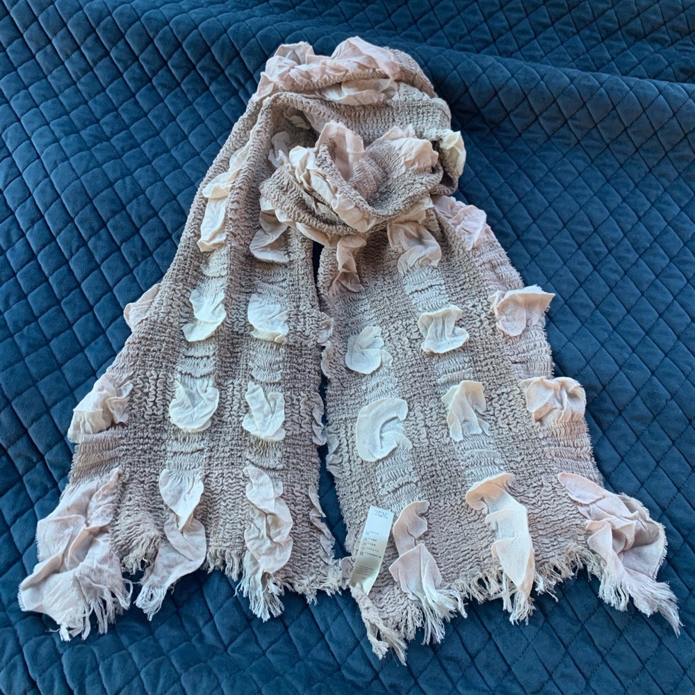 Burberry Unique Ruched Cream/Tan Shimmer Scarf